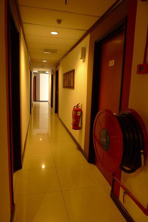 Meldrum Hotel Johor Bahru Bagian luar foto