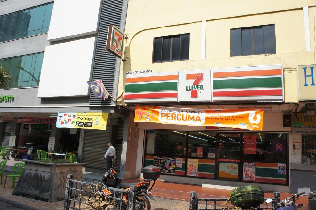 Meldrum Hotel Johor Bahru Bagian luar foto