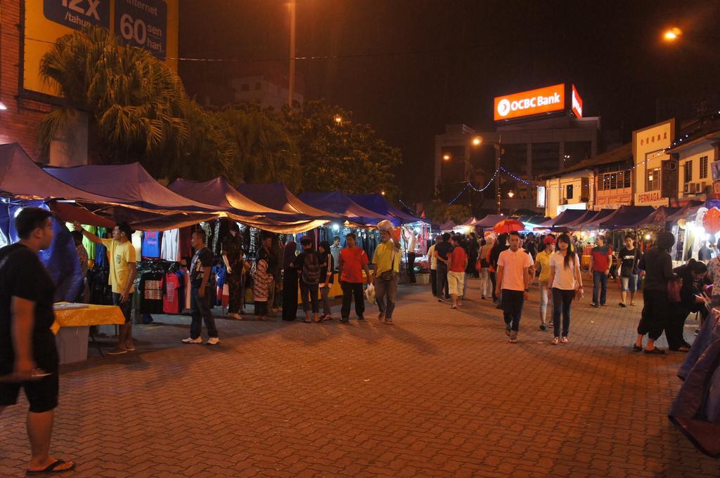 Meldrum Hotel Johor Bahru Bagian luar foto