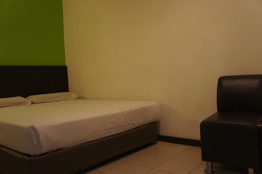 Meldrum Hotel Johor Bahru Bagian luar foto