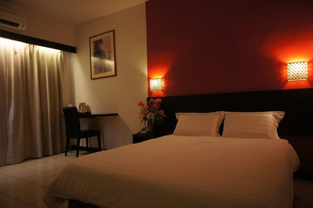 Meldrum Hotel Johor Bahru Bagian luar foto