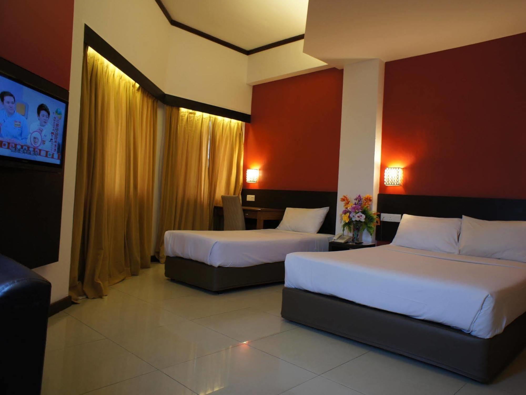 Meldrum Hotel Johor Bahru Bagian luar foto