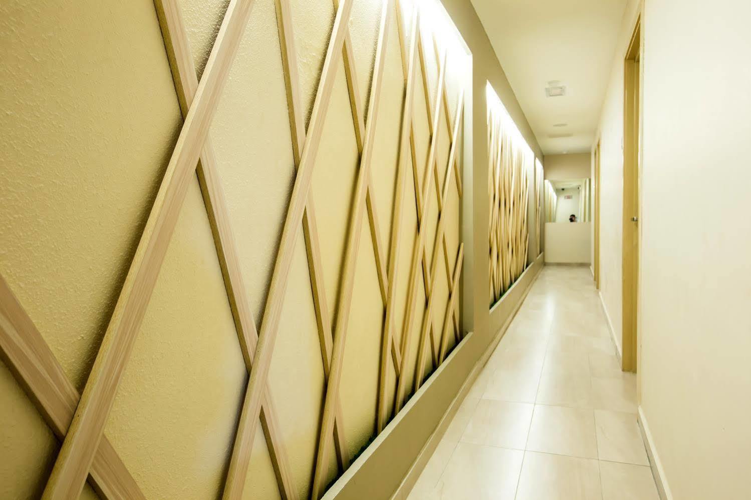 Meldrum Hotel Johor Bahru Bagian luar foto