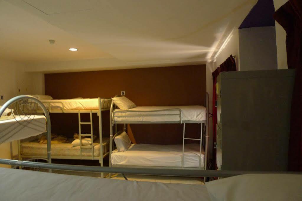 Meldrum Hotel Johor Bahru Bagian luar foto